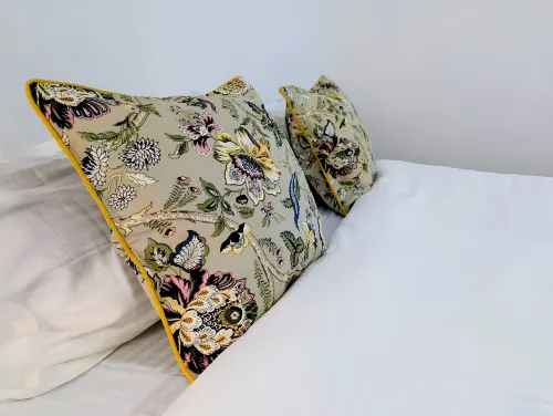 Navghat 68 - Bed and Breakfasts