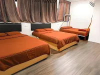 Bmw Hotel โรงแรมในมัวร์