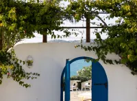 Charming Naxos Villa, Ocean Views, Modern Comfort, Tranquil Escape - Villaer