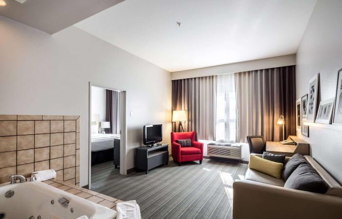 Country Inn & Suites by Radisson, Fond du Lac, WI