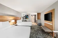 Radisson Hotel Portland Airport - parking