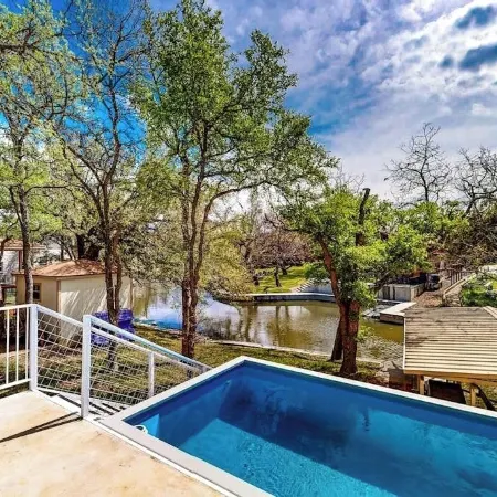 Waterfront Home With Game Room, Decks, Pool, Smart Tvs, Kayaks, & Gas Grill