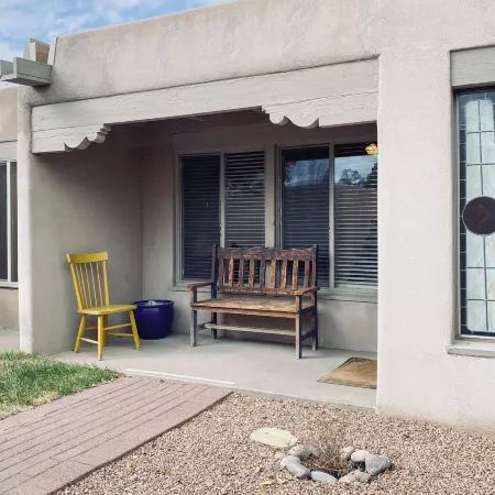 Cozy Southwest Style Santa Fe Condo!