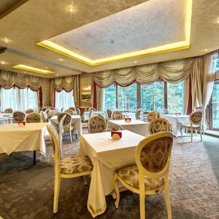 Maxi Park Hotel & Spa