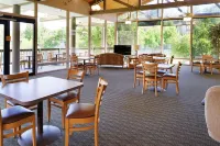 Riviera Oaks Resort by Coolvacay - Wifi