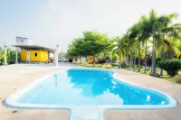 Iron Resort&Hotel - Pools