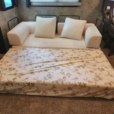 Luxury 5th Wheel Glamping In Style In Historic Mentone, Alabama