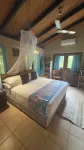 Vale Sekoula, Private Villa on the Ocean with Pool and Air Conditioning - Homestays