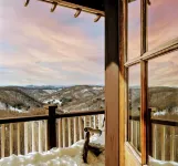 5 Min to Hatley Pointe Hot Tub Games Dog Friendly - Homestays