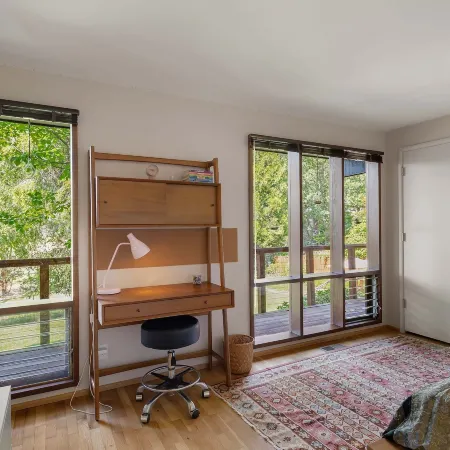 The Meadowlark - Midcentury Gem Minutes From Campus 3 Bedroom Home