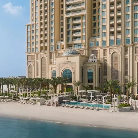 Four Seasons Resort and Residences at the Pearl - Qatar