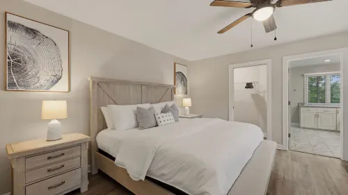 Poolside Paradise by Avantstay Waterfront Home + Pool + Spa Dock + Game Room Near Hiking - balcony