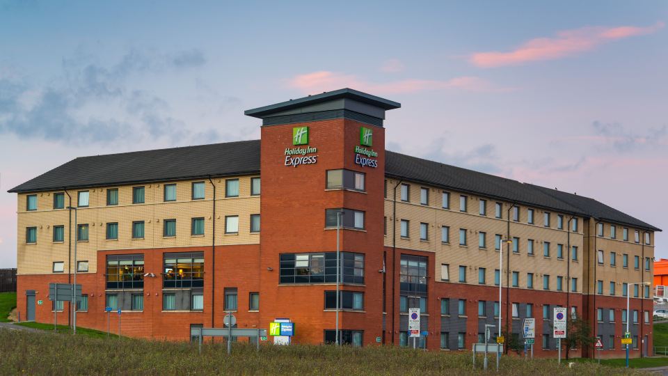 Holiday Inn Express LONDON - LUTON AIRPORT by IHG