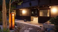 Hana No Omotenashi Nanraku - Bãi đậu xe