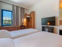 Ibis Meknes - Airport Shuttle