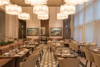 Hotel Beaux Arts, Autograph Collection - Airport Shuttle