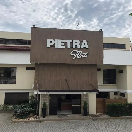 Flat Pietra
