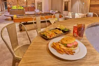 City Express Plus by Marriott Mexicali - breakfast