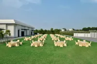 Courtyard by Marriott Gorakhpur - bar