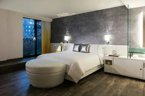 Renaissance New York Times Square Hotel - spa
