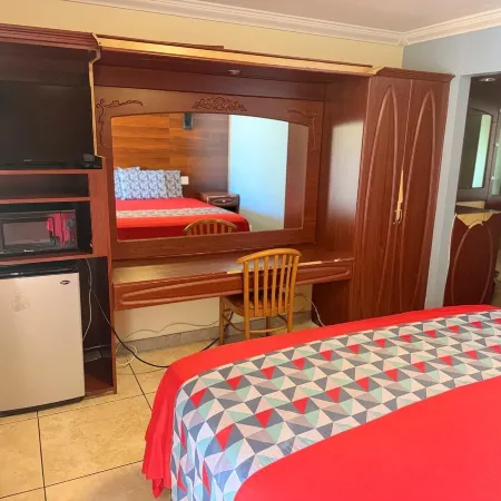 Lisa Apt Motel