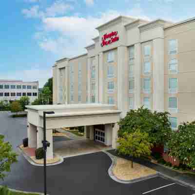 Hampton Inn & Suites Durham/North I-85 Hotel Exterior