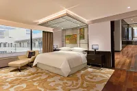 Sheraton Grand Bengaluru Whitefield Hotel & Convention Center - อ่างจากุชชี่