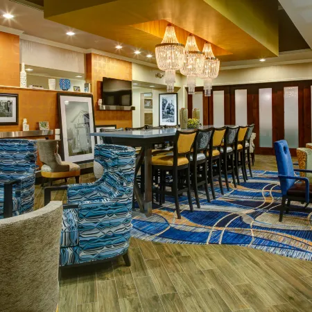 Hampton Inn & Suites Columbus