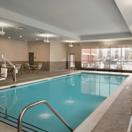 Embassy Suites by Hilton Chicago Naperville
