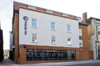 Premier Inn Letchworth Garden City - parking
