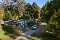 Discovery Parks - Bright - parking