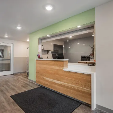 WoodSpring Suites Chicago Midway