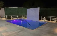 1BR Comfort City Apartment with pool -  Appartamenti vacanze