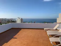 Club Olympus in Garden City - 3-Star