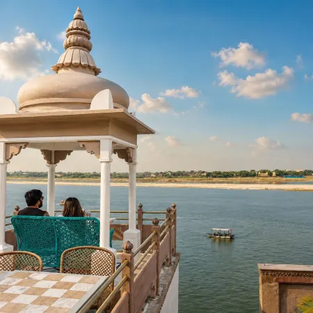 Guleria Kothi - Heritage by the Ganges