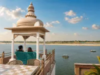 Guleria Kothi at Ganges - Romantic