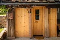 NINA's Chalet – Pool & Sauna Access - 4성급