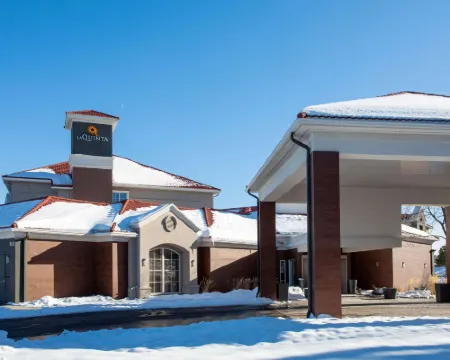 La Quinta Inn & Suites by Wyndham Denver Boulder-Louisville Hotels in Boulder County