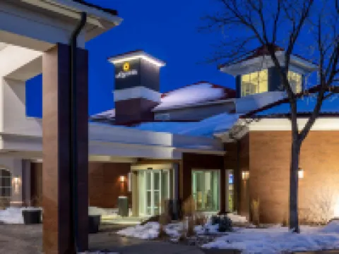 La Quinta Inn & Suites by Wyndham Denver Boulder-Louisville Hotels in Boulder County