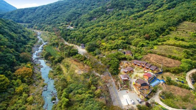 숙소 정원 이미지