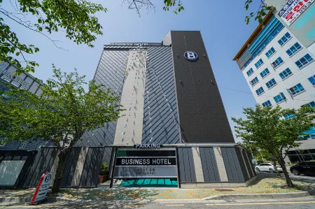 Business Hotel