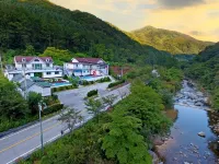 Gapyeong Vivid Spa Pension (Individual Hot Water Spa) Hotels in Gapyeong-gun