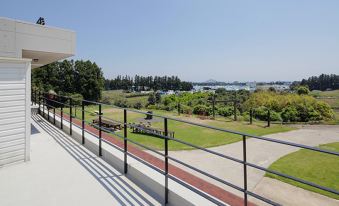 Seogwipo Stay A Little Longer Pension