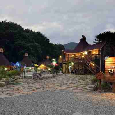 Geojedo Finland Village Pension Hotel Exterior