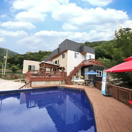 Gwangyang Four Seasons Story Pension