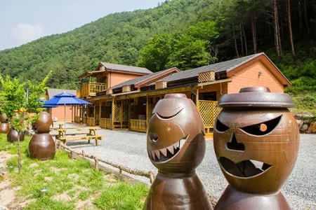 Jeongseon Firefly Red Clay Pension