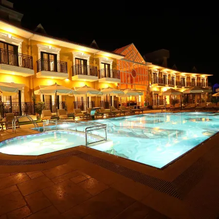 Michelangelo Boutique Hotel