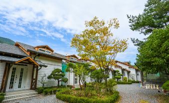 Yangsan (Baenaegol) Solmaru Pension