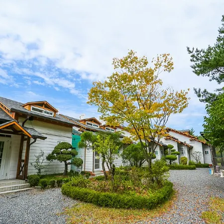 Yangsan (Baenaegol) Solmaru Pension
