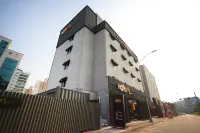 Muan Namak Oneul Hotel Hotels in 